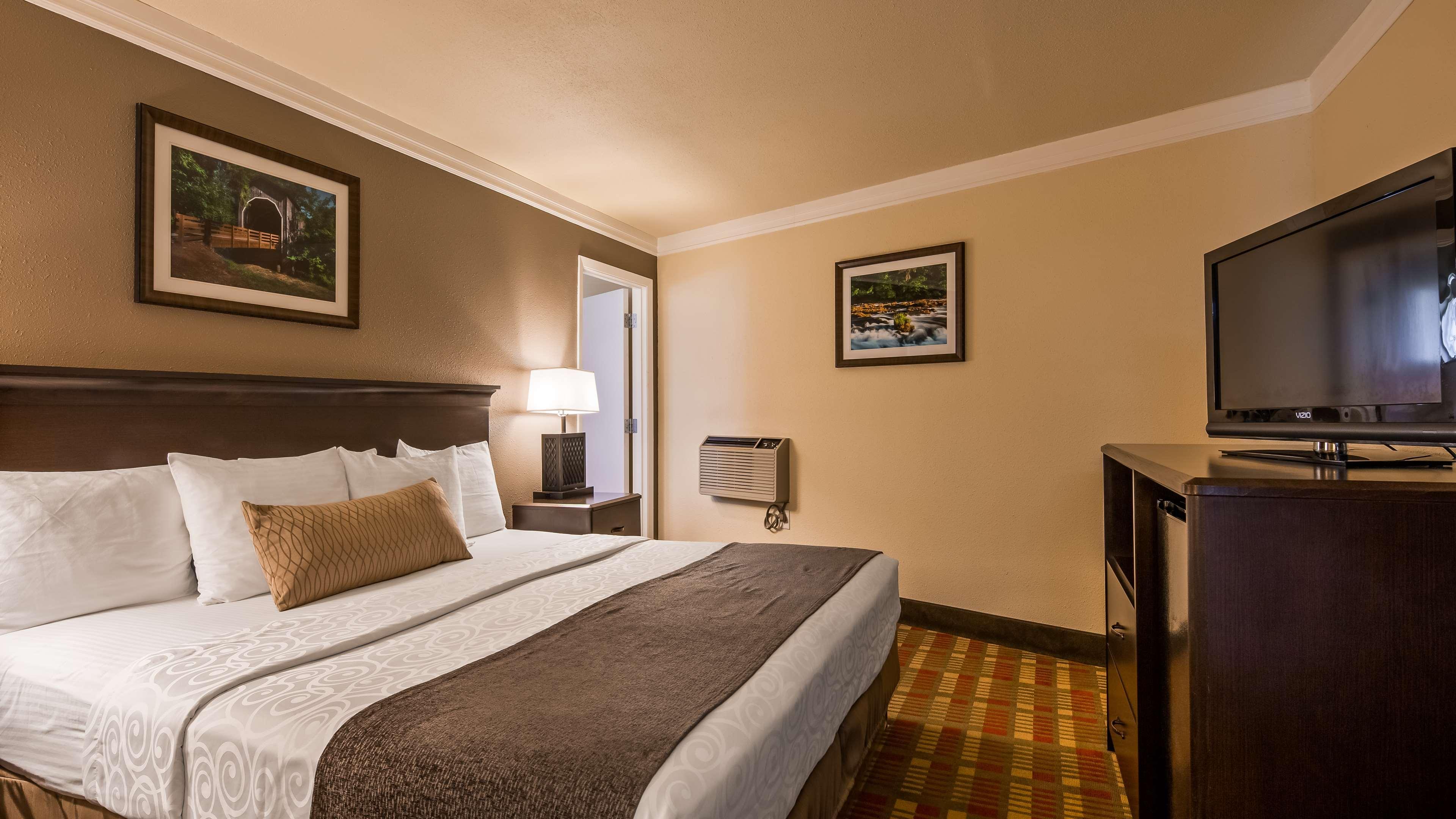 Best Western Garden Villa Inn Roseburg Ngoại thất bức ảnh